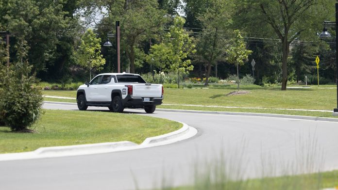 GM Chevy Silverado EV Work Truck GM Chevy Silverado EV Work Truck