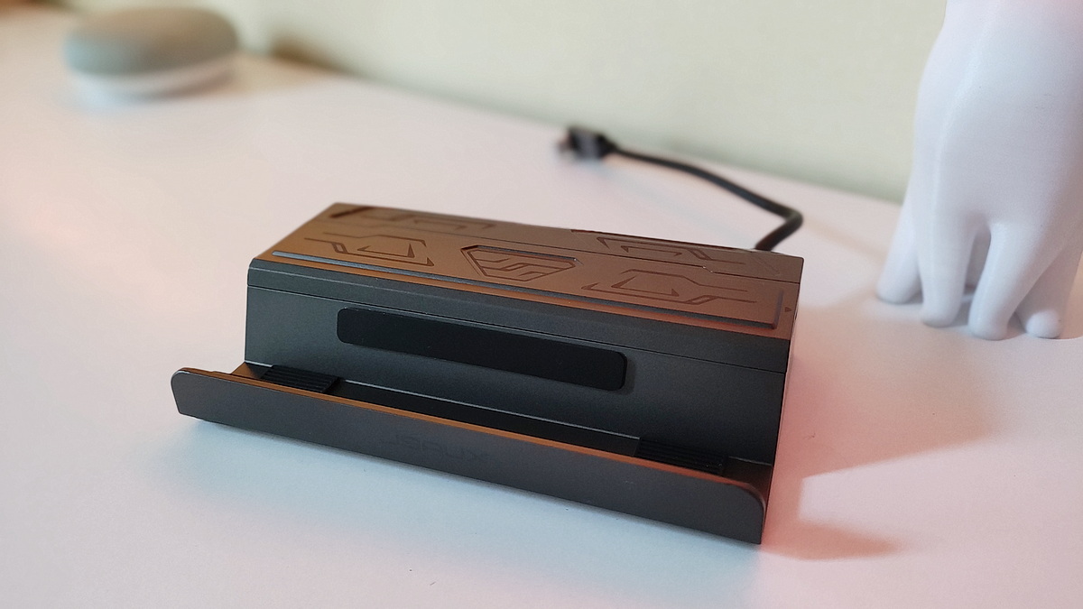 JSAUX 6-in-1 Docking Station with M.2 SSD JSAUX 6-in-1 Docking Station with M.2 SSD
