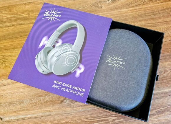 Kiwi Ears Ardor in the box