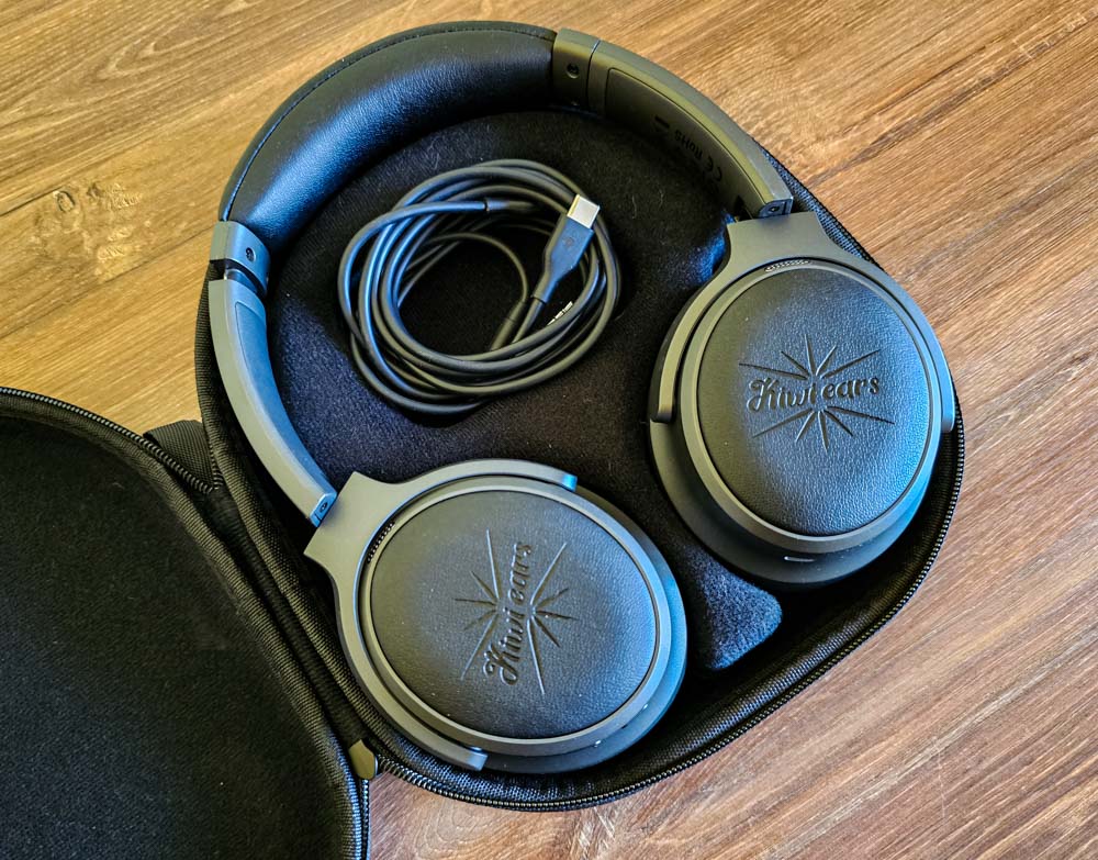 Kiwi Ears Ardor - in the case