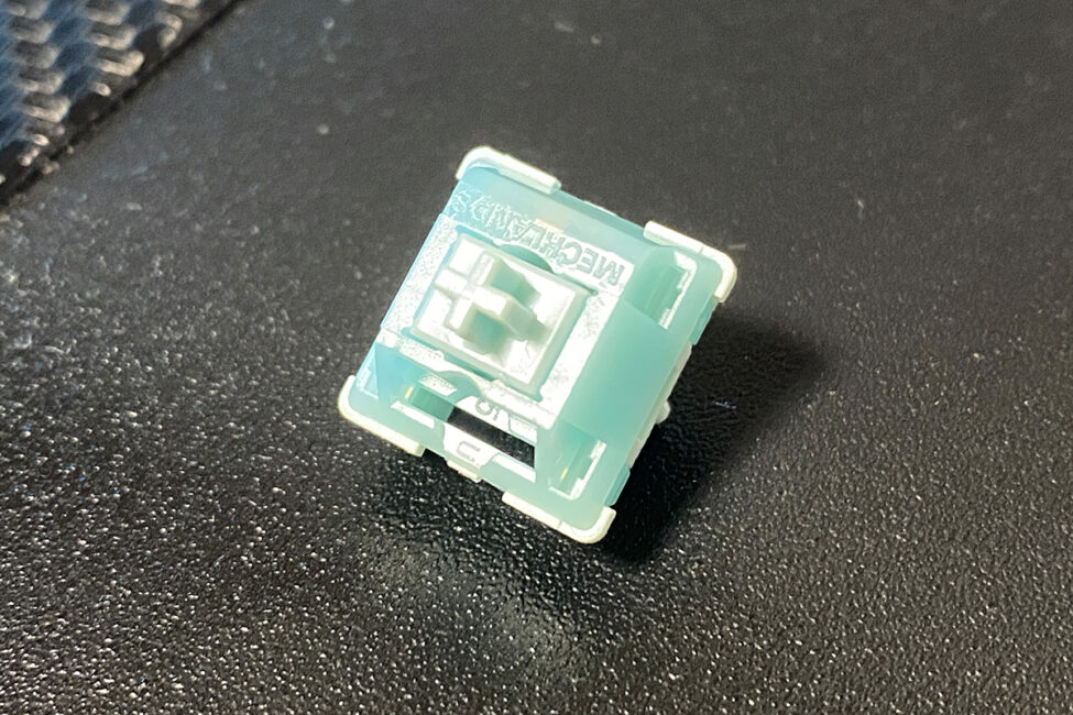 MechLands Cream Mint Switch