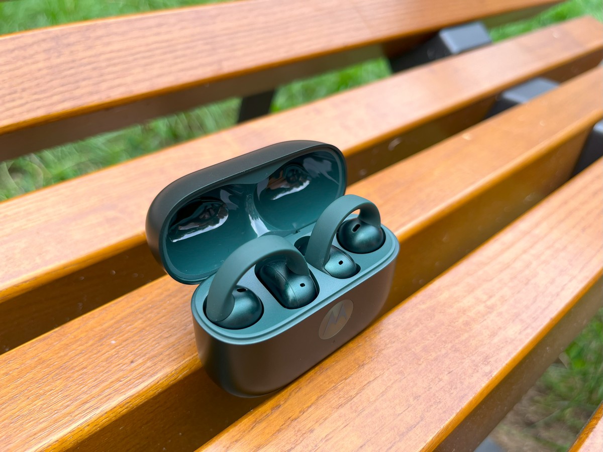 Motorola Moto Buds Loop
