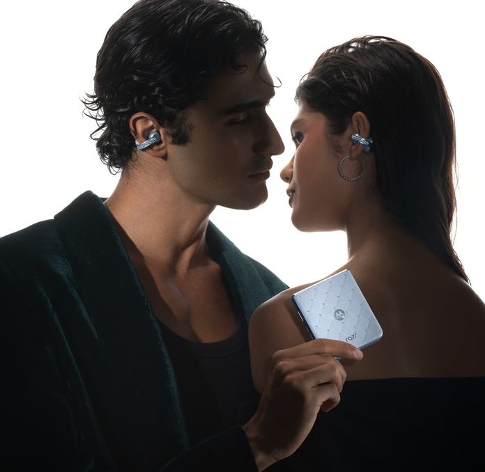 Motorola x Swarovski Brilliant Collection