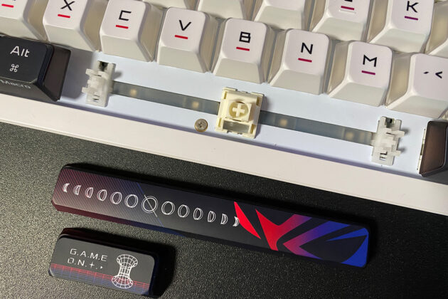 ASUS ROG Azoth X