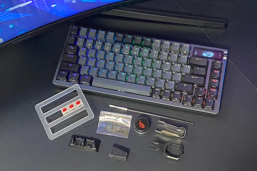 ASUS ROG Azoth X ASUS ROG Azoth X