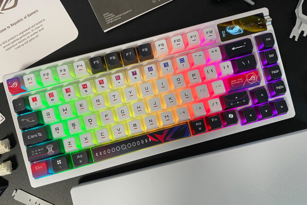 ASUS ROG Azoth Xレビュー：宇宙をイメージしたデザインとOLED