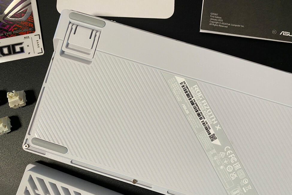 ASUS ROG Azoth X
