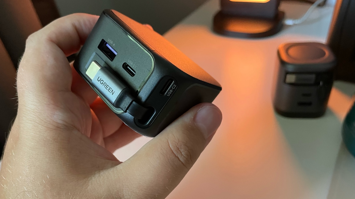 Ugreen’s Retractable Chargers