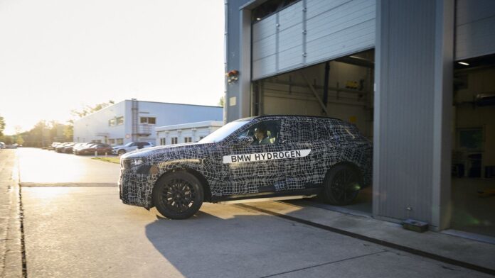 BMW iX5 Hydrogen BMW iX5 Hydrogen