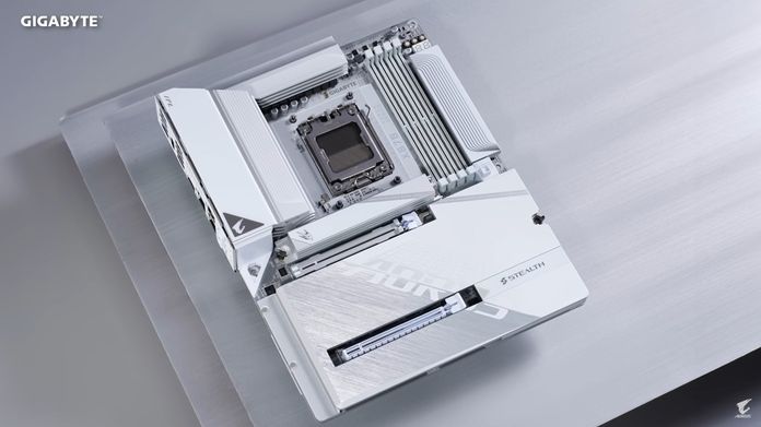 GIGABYTE Beyond Edge GIGABYTE Beyond Edge