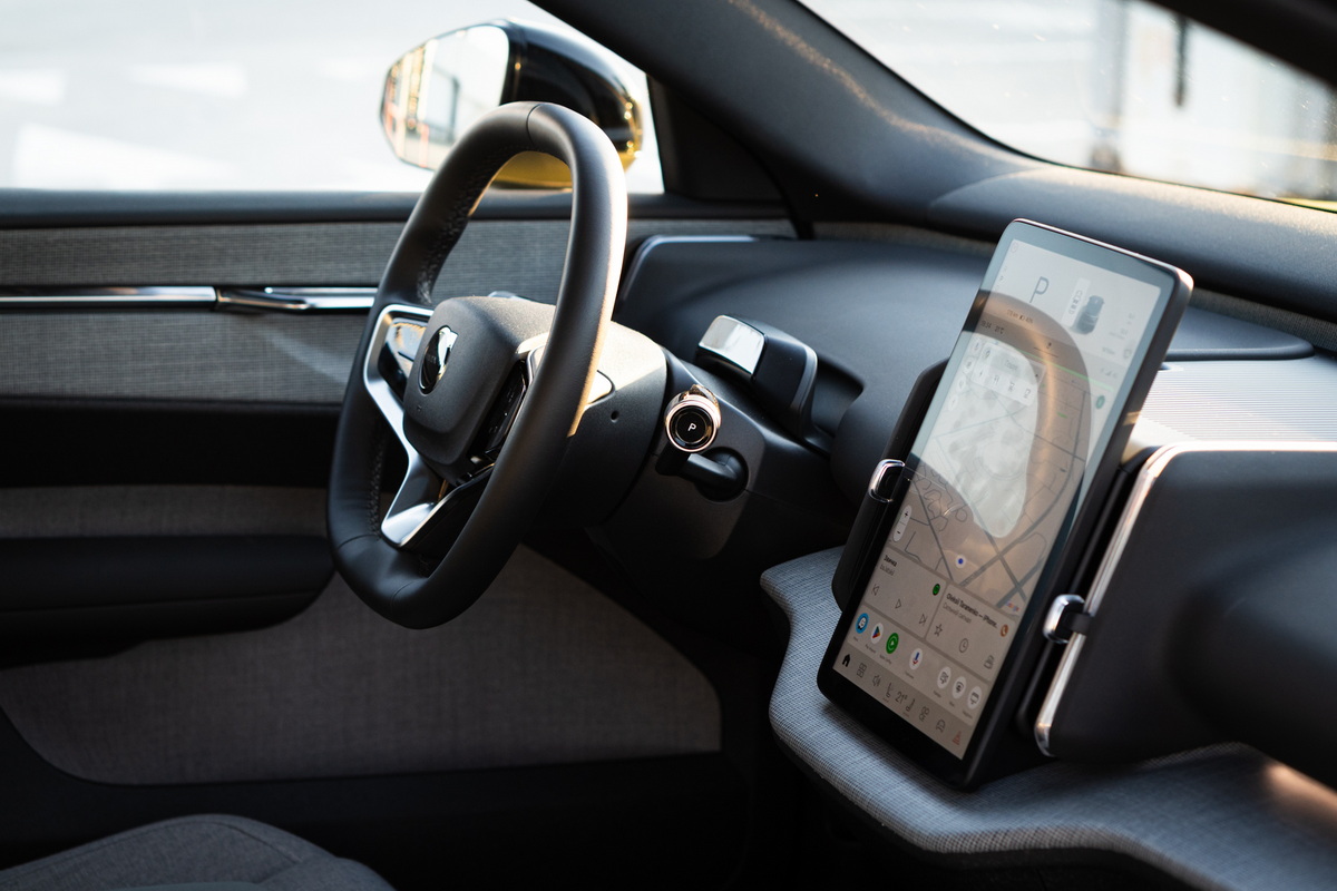 Volvo EX30
