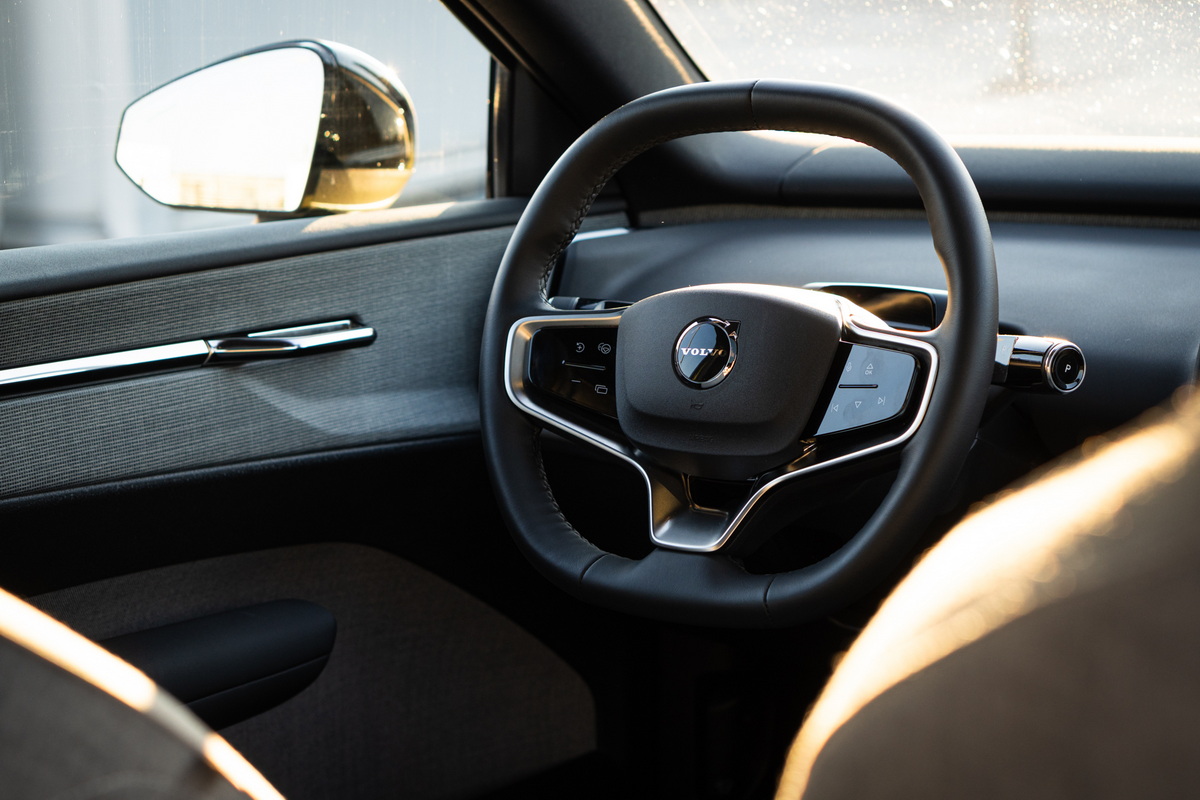 Volvo EX30