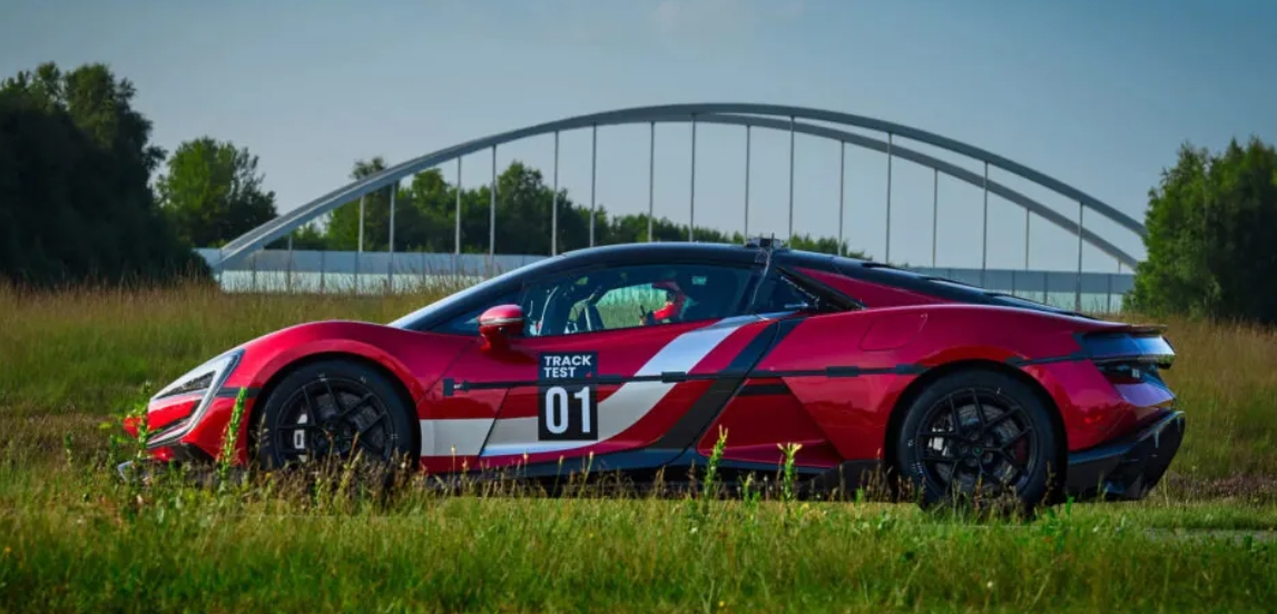 BYD представила нову версію свого електричного гіперкара під брендом Yangwang - U9 Xtreme BYD представила нову версію свого електричного гіперкара під брендом Yangwang - U9 Xtreme
