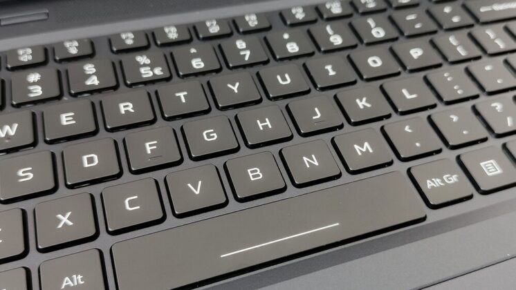 Acer Predator Helios Neo 18 AI