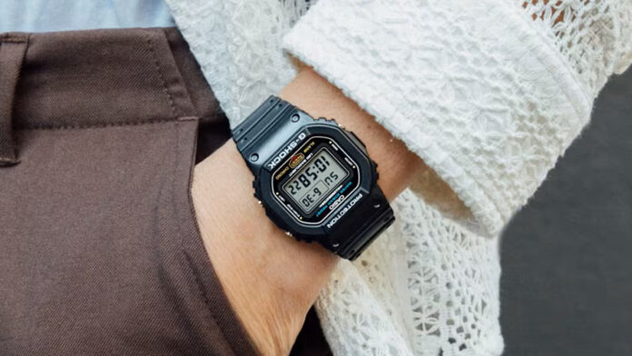 Casio G-Shock DW-5600 Casio G-Shock DW-5600