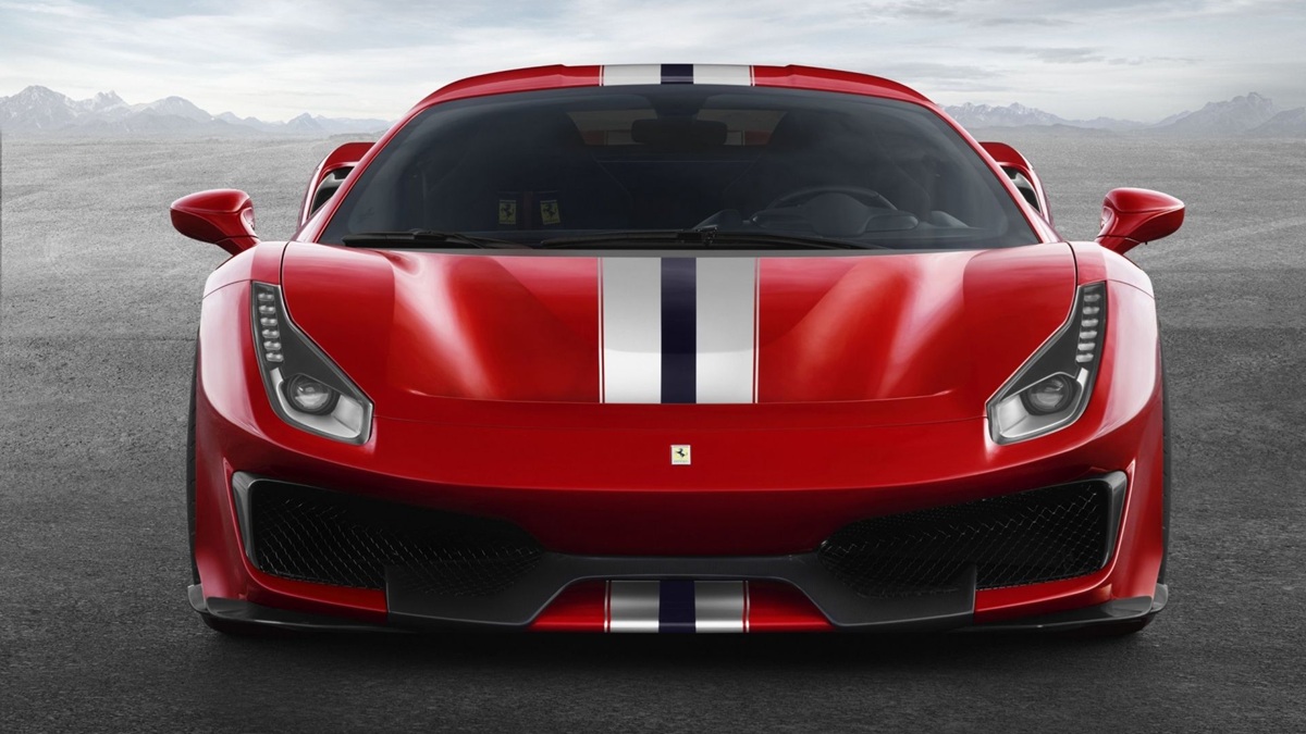 How To Explore Dubai’s Luxury Roads with Second hand Ferrari Cars