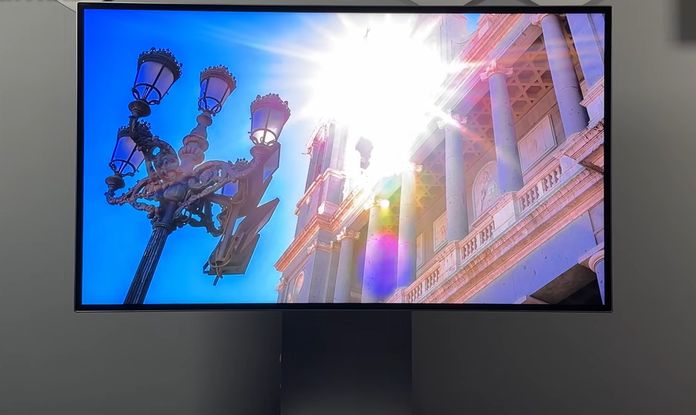 LG UltraFine evo 6K LG UltraFine evo 6K
