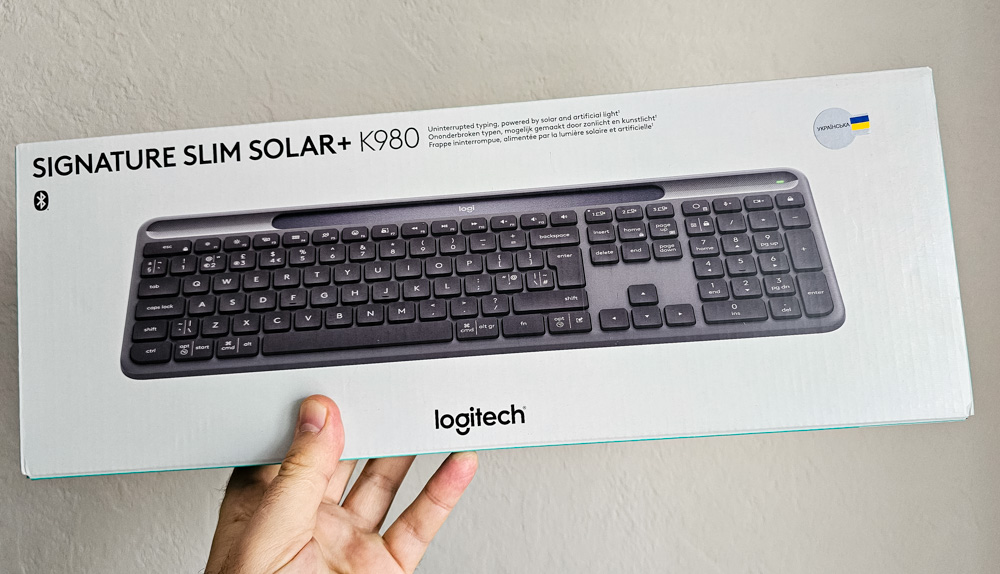 Logitech Signature Slim Solar+ K980