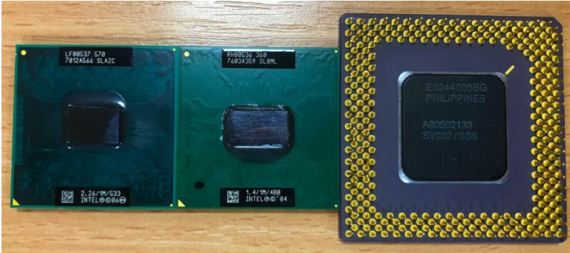 Celeron 2006 року, Pentium M 2004 року та оригінальний Pentium 1995 Celeron 2006 року, Pentium M 2004 року та оригінальний Pentium 1995