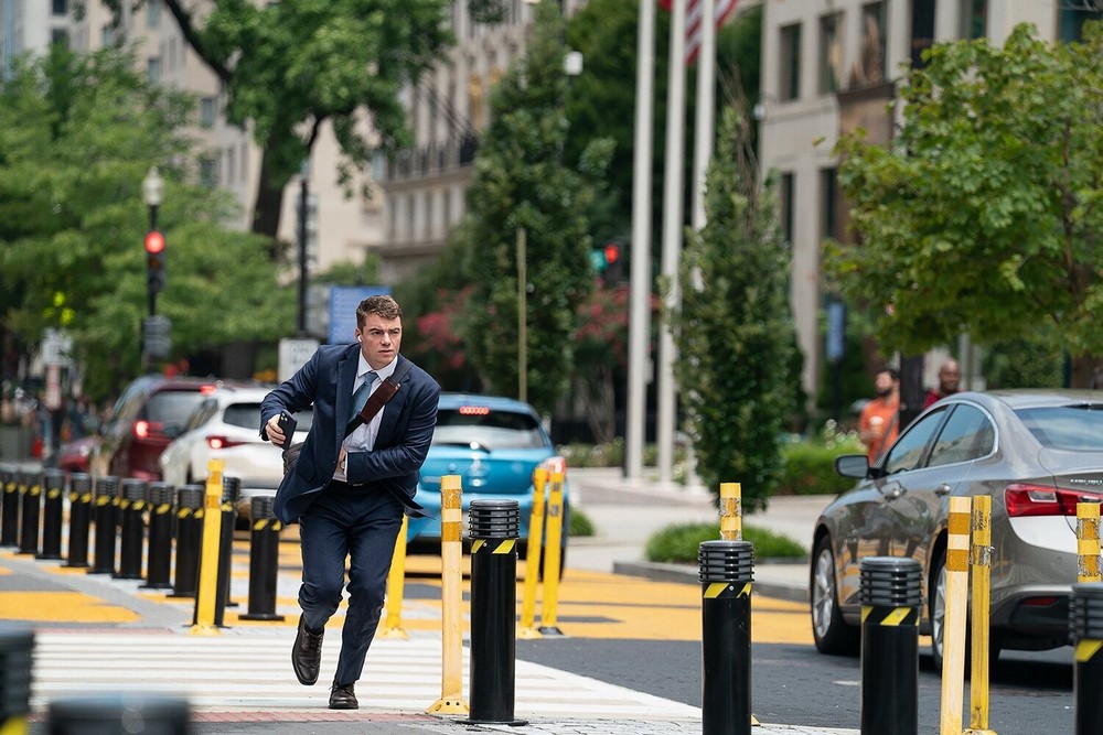 19 хвилин до Апокаліпсиса: рецензія на фільм «Будинок з динамiту» (без спойлерів!) 19 хвилин до Апокаліпсиса: рецензія на фільм «Будинок з динамiту» (без спойлерів!)