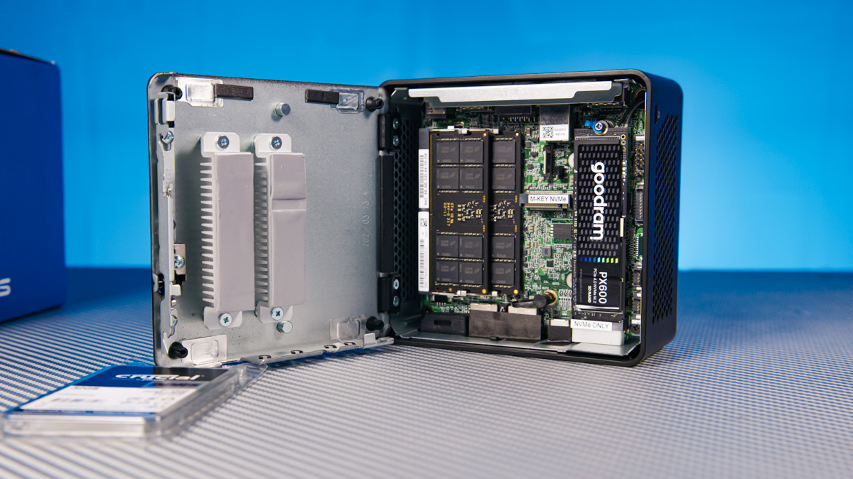 ASUS NUC 15 PRO