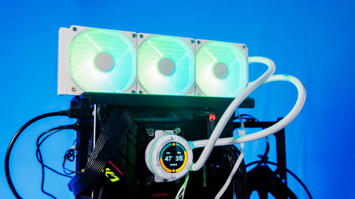 ID-Cooling Space LCD SL360 XE ID-Cooling Space LCD SL360 XE