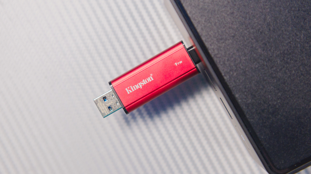 KINGSTON SSD 1TB エンクロージャ付き 【公式通販】