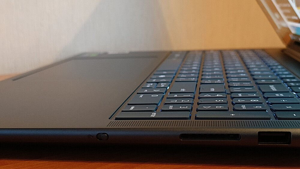 Lenovo Yoga Pro 9i Lenovo Yoga Pro 9i