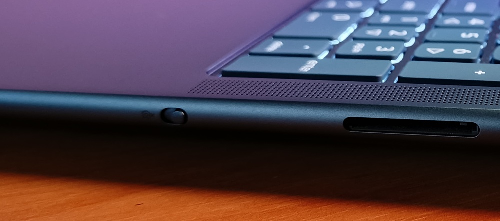 Lenovo Yoga Pro 9i Lenovo Yoga Pro 9i