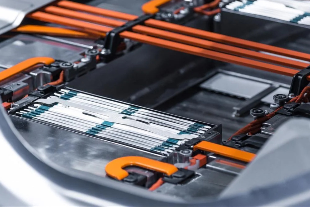 Silicon-Cu (Si-C) batteries