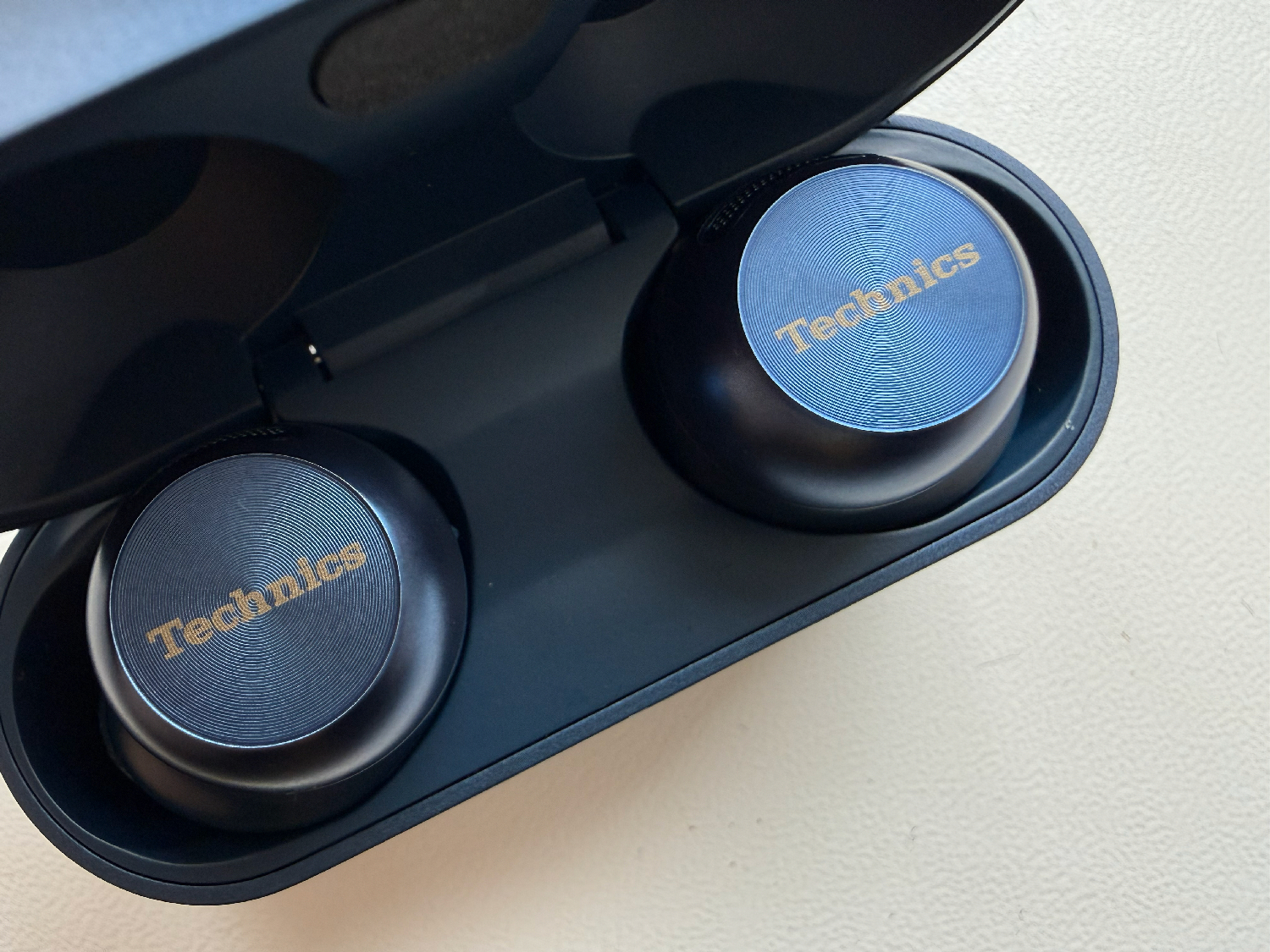 Technics EAH AZ100 Technics EAH AZ100