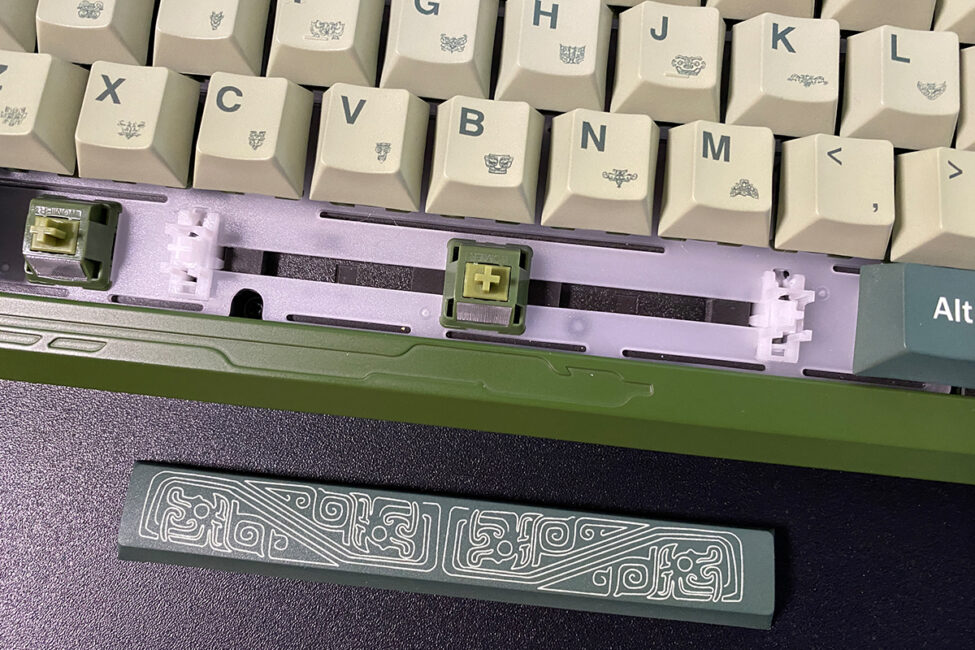 Womier ERA75