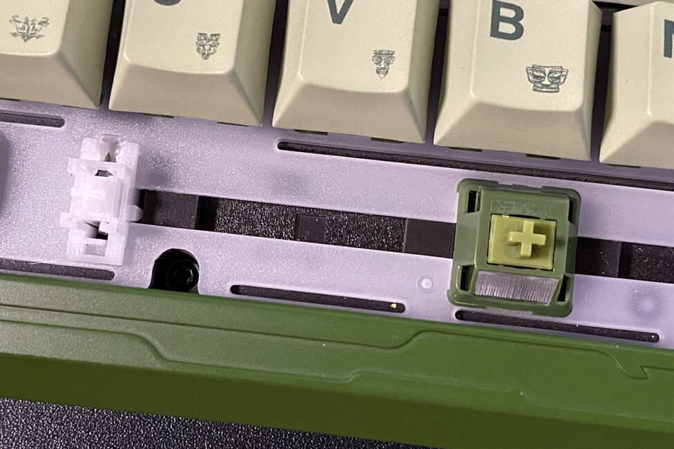 Womier ERA75