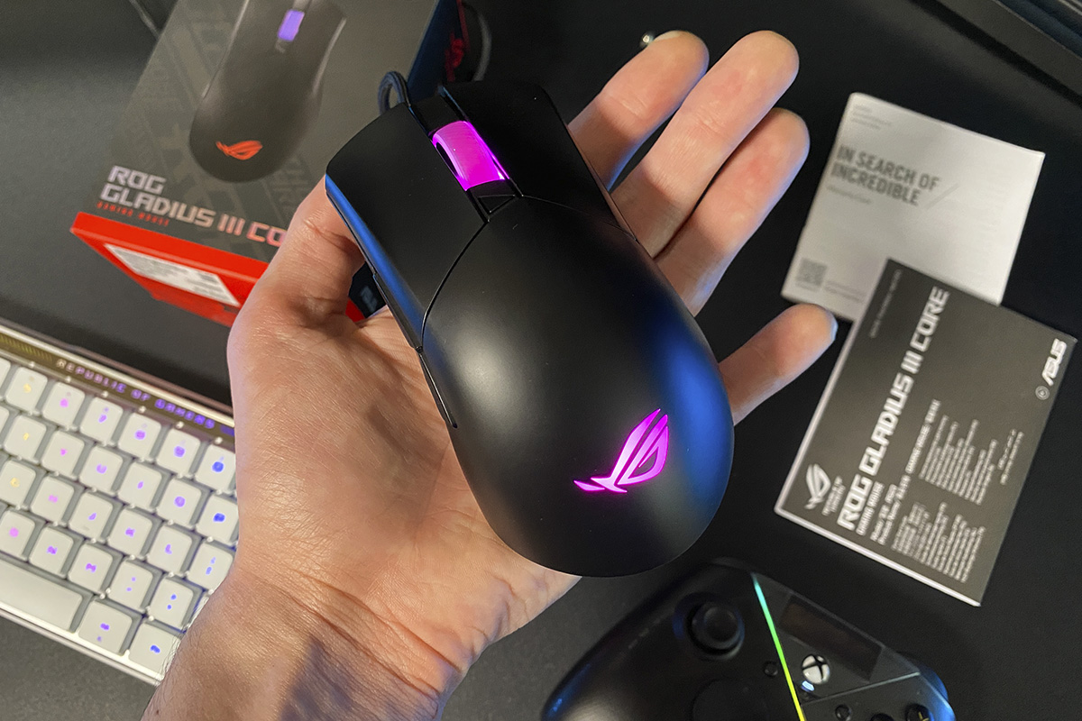 ASUS ROG GLADIUS III CORE ASUS ROG GLADIUS III CORE