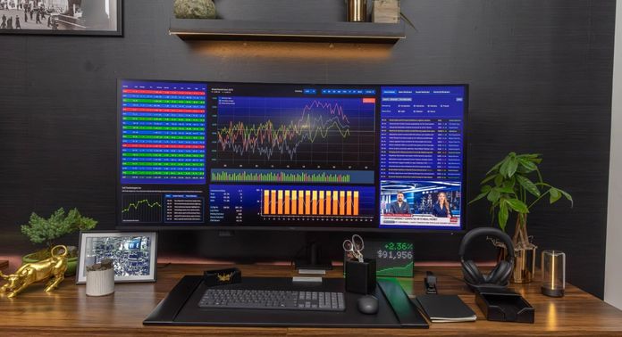 Dell UltraSharp 52 Thunderbolt Hub Monitor Dell UltraSharp 52 Thunderbolt Hub Monitor