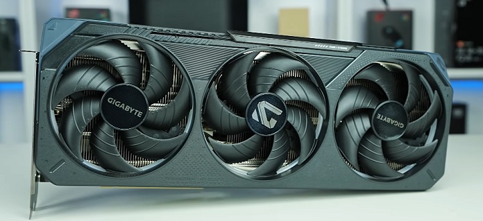 GeForce RTX 5070 GAMING OC