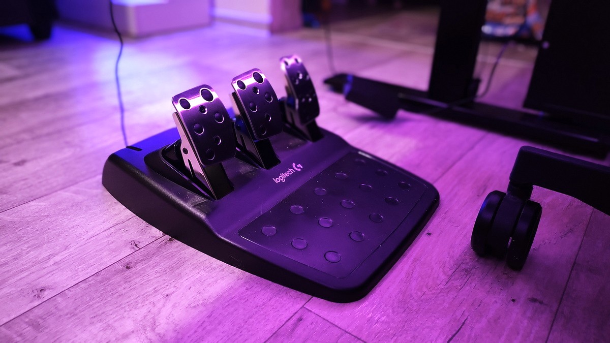 Logitech G29
