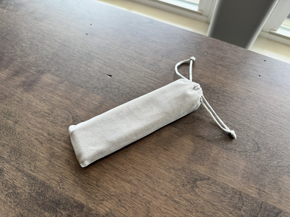 Fabric carrying pouch for the ORICO PN-1 stand on a desk
