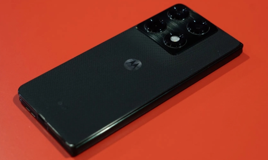 Razr Fold