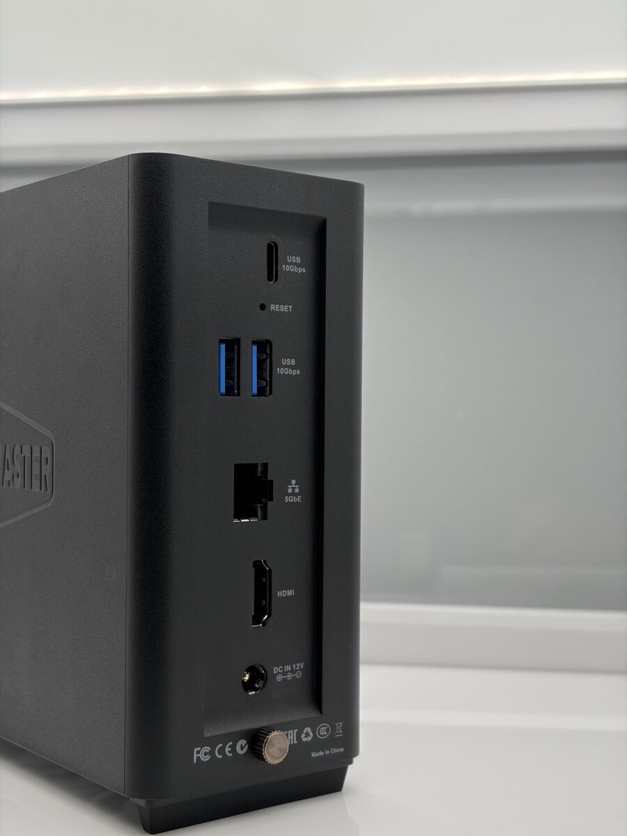 TerraMaster F4 SSD TerraMaster F4 SSD