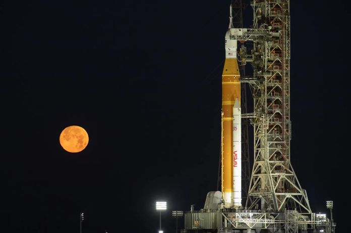 Artemis II Artemis II