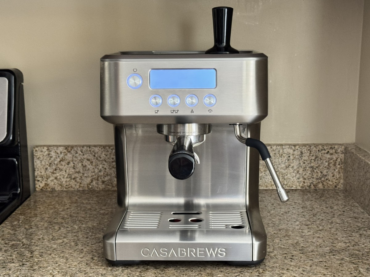 Front view of the Casabrews Ultra espresso machine on a kitchen countertop Front view of the Casabrews Ultra espresso machine on a kitchen countertop