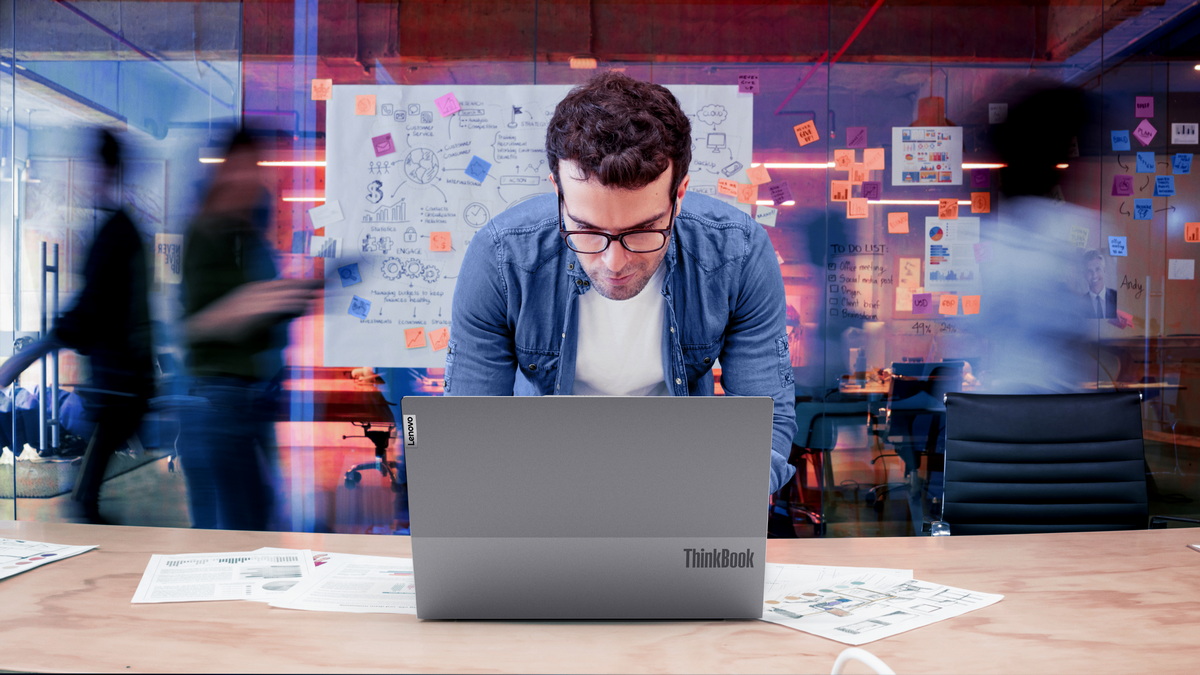 Focused_lenovo
