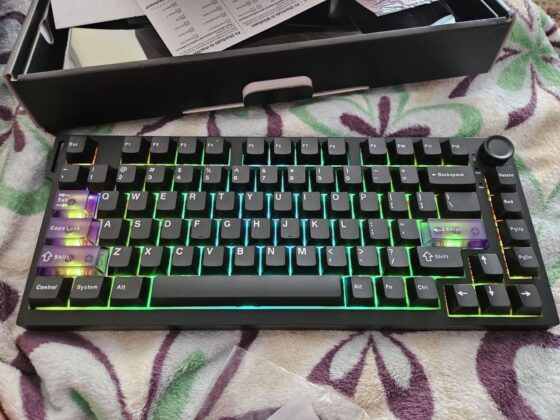 RGB backlighting YUNZII RT75 PRO