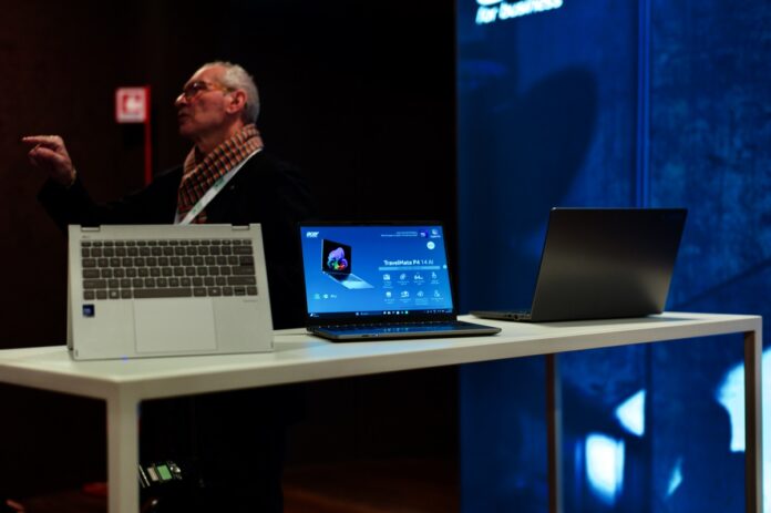 Acer Milano