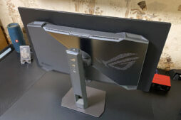 ASUS ROG Strix OLED XG27AQDPG