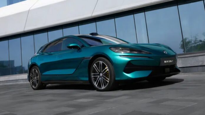 Denza Z9 GT