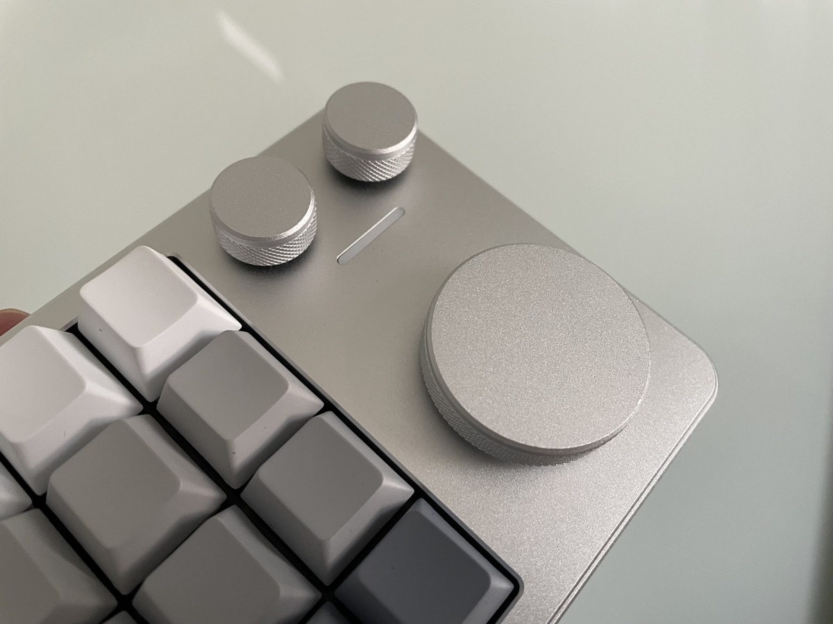 KiiBOOM Cybrix 16 Review: A Premium Macropad for Power Users
