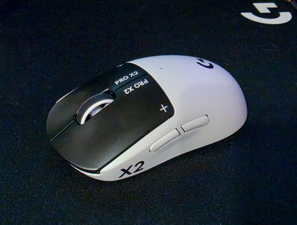 Logitech Pro X2 Superstrike Logitech Pro X2 Superstrike