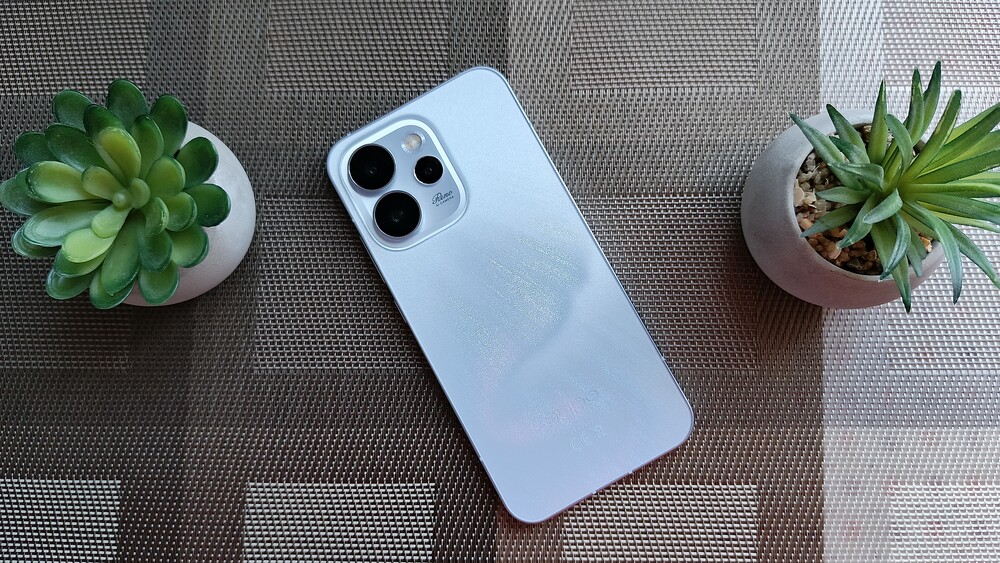 OPPO Reno 15 Pro OPPO Reno 15 Pro